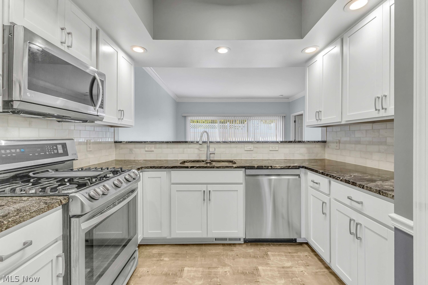 6904 Cottage Circle North Ridgeville OH 44039