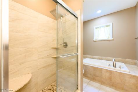 1517 Huntington Lane Cleveland Heights OH 44118