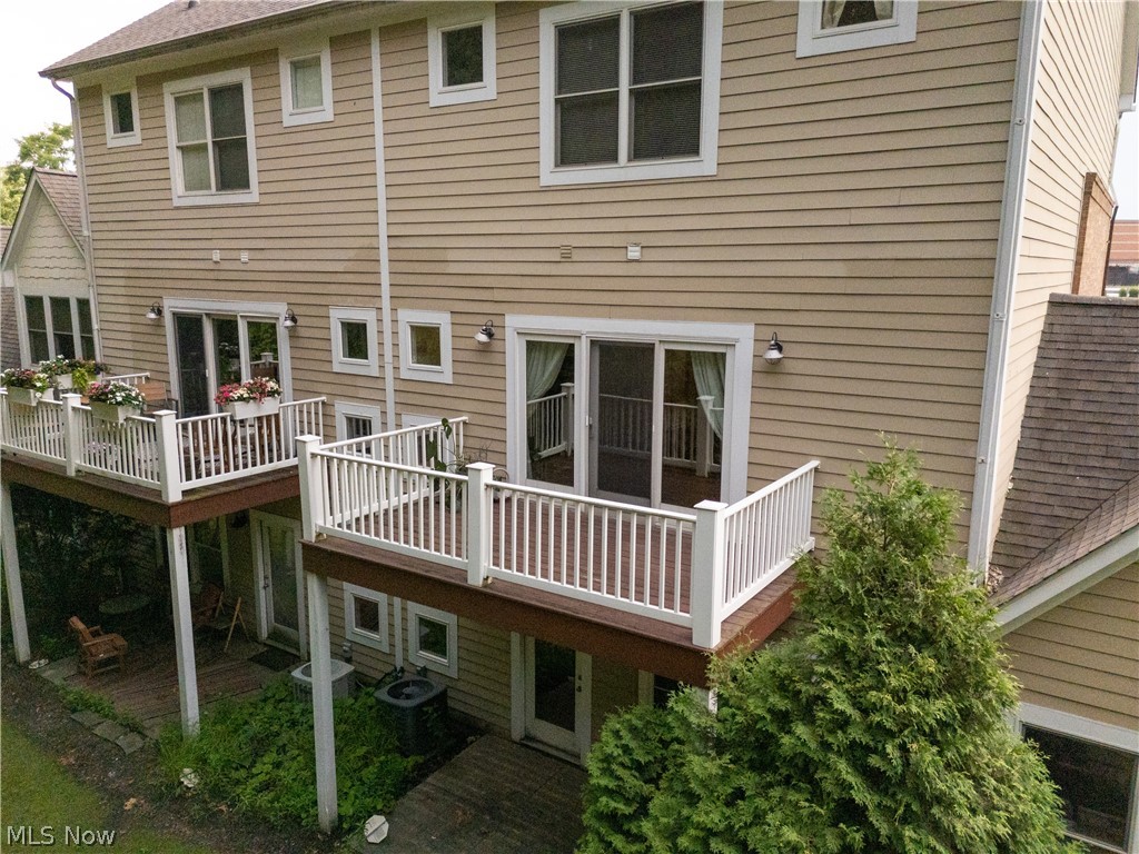 1517 Huntington Lane Cleveland Heights OH 44118