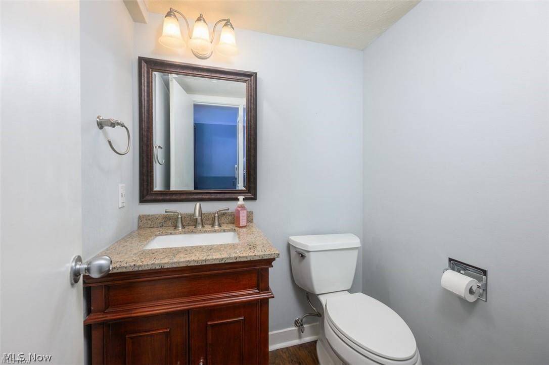 3201 Mariners Island Drive NW Canton OH 44708