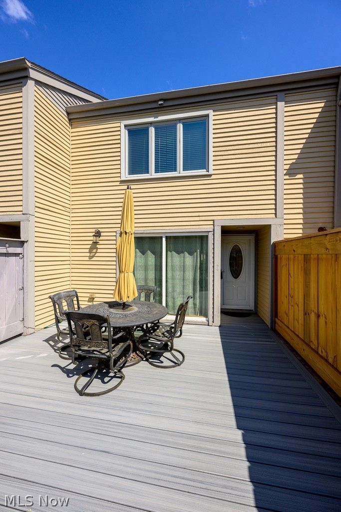 3201 Mariners Island Drive NW Canton OH 44708