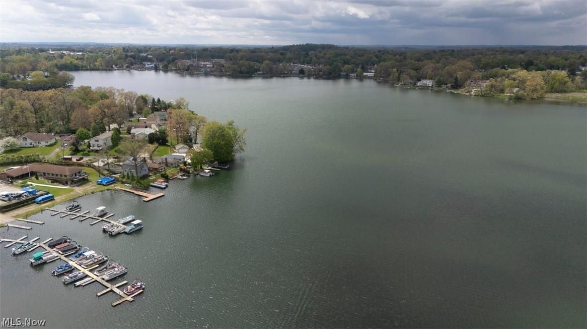 3201 Mariners Island Drive NW Canton OH 44708