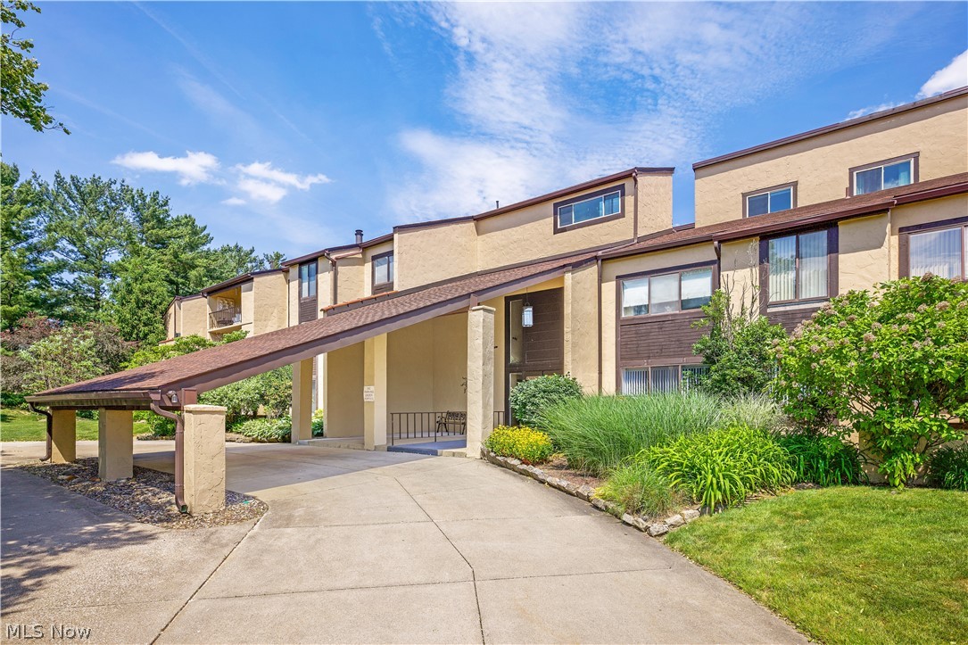 186 Court Drive Fairlawn OH 44333