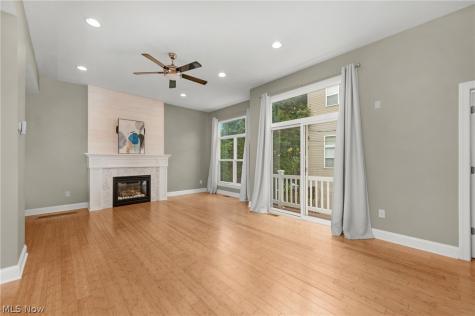 5512 Saint Stephens Court Cleveland OH 44102