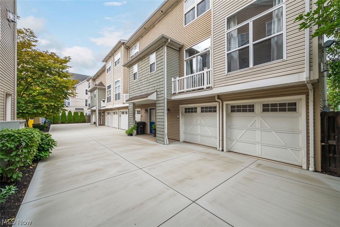5512 Saint Stephens Court Cleveland OH 44102