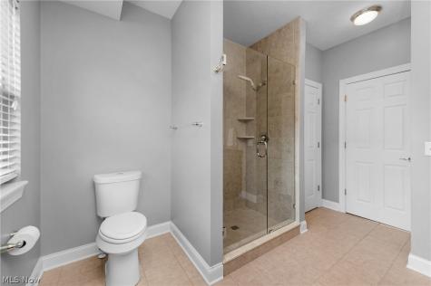 5512 Saint Stephens Court Cleveland OH 44102