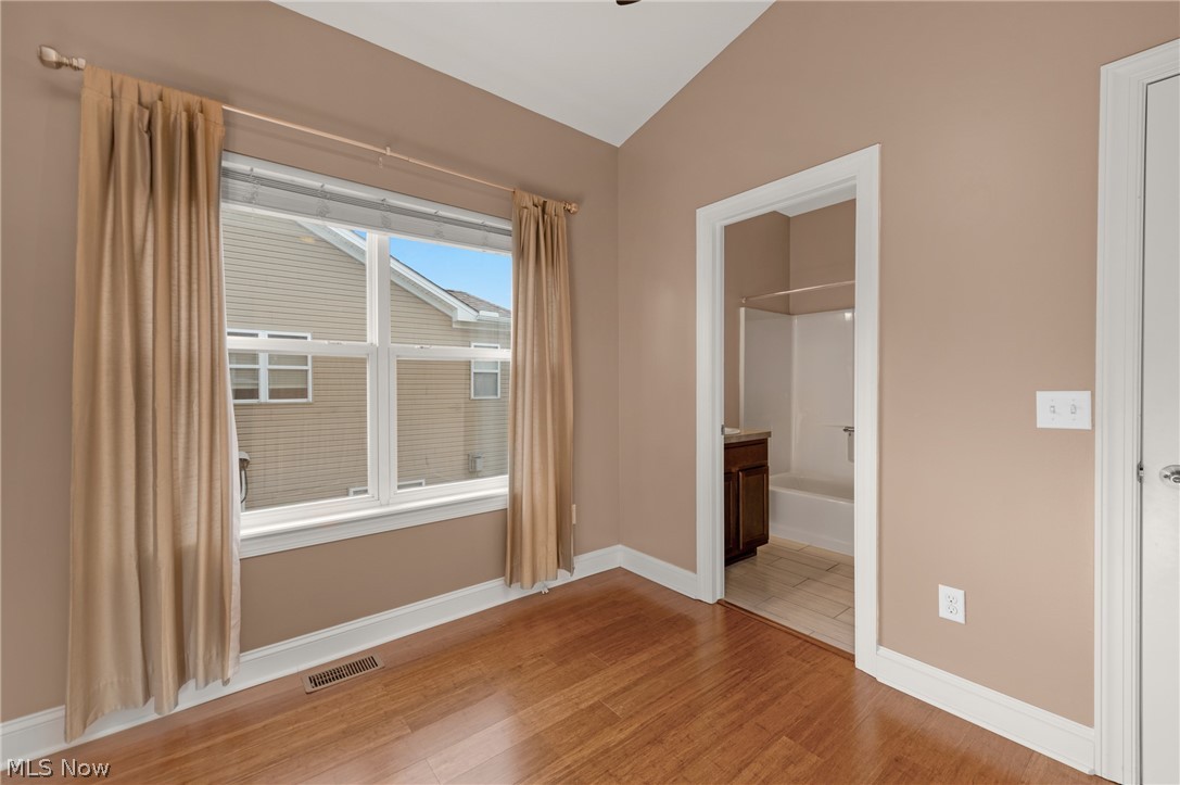 5512 Saint Stephens Court Cleveland OH 44102
