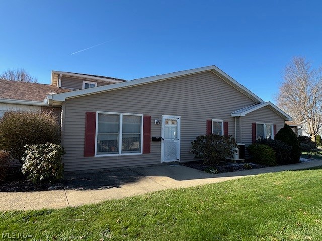 930 Canterbury Lane Salem OH 44460