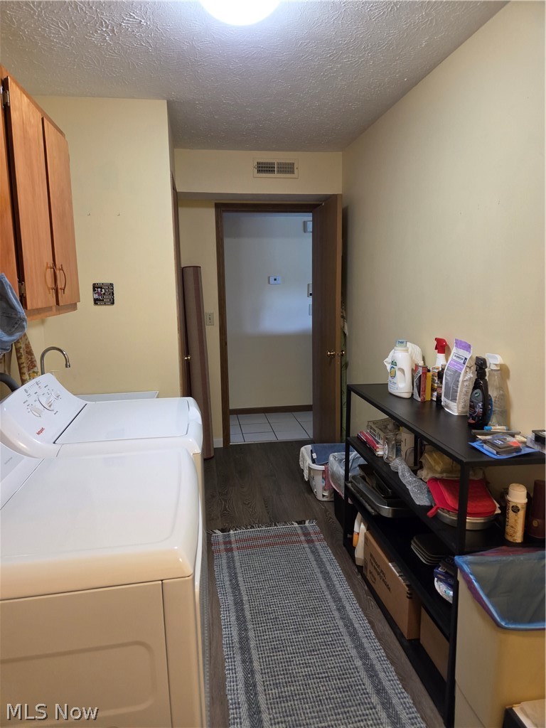 736 Tollis Parkway Broadview Heights OH 44147