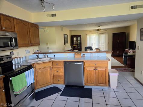 736 Tollis Parkway Broadview Heights OH 44147
