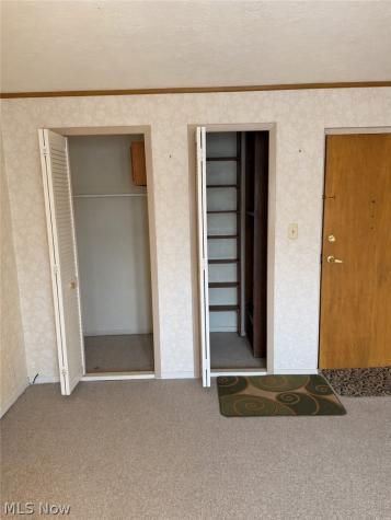 14567 Madison Avenue Lakewood OH 44107