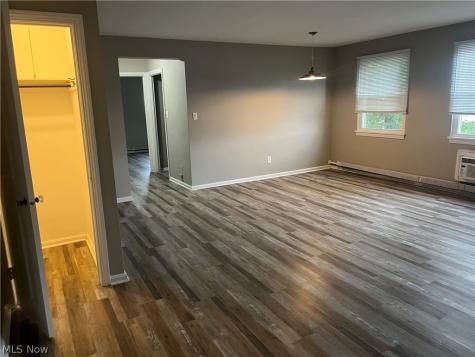 13773 Cedar Road South Euclid OH 44118