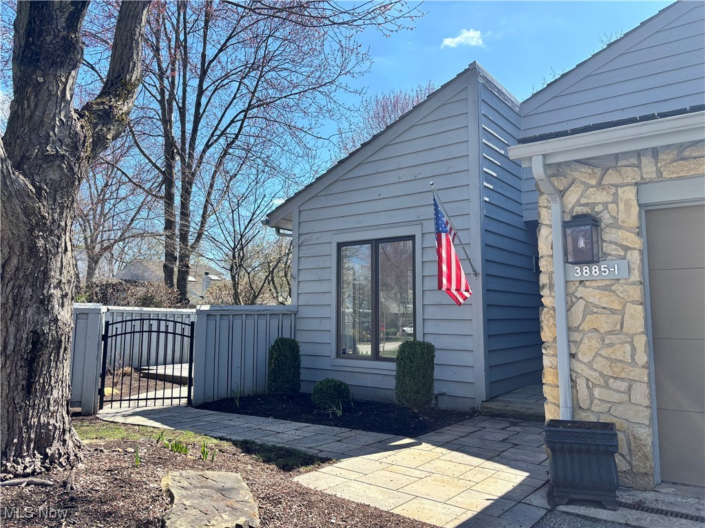 3885 Chestnut Court Orange OH 44022