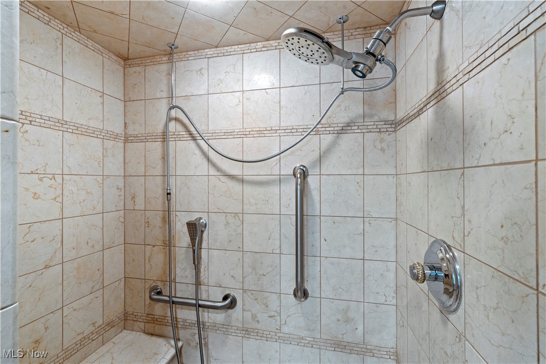 3885 Chestnut Court Orange OH 44022