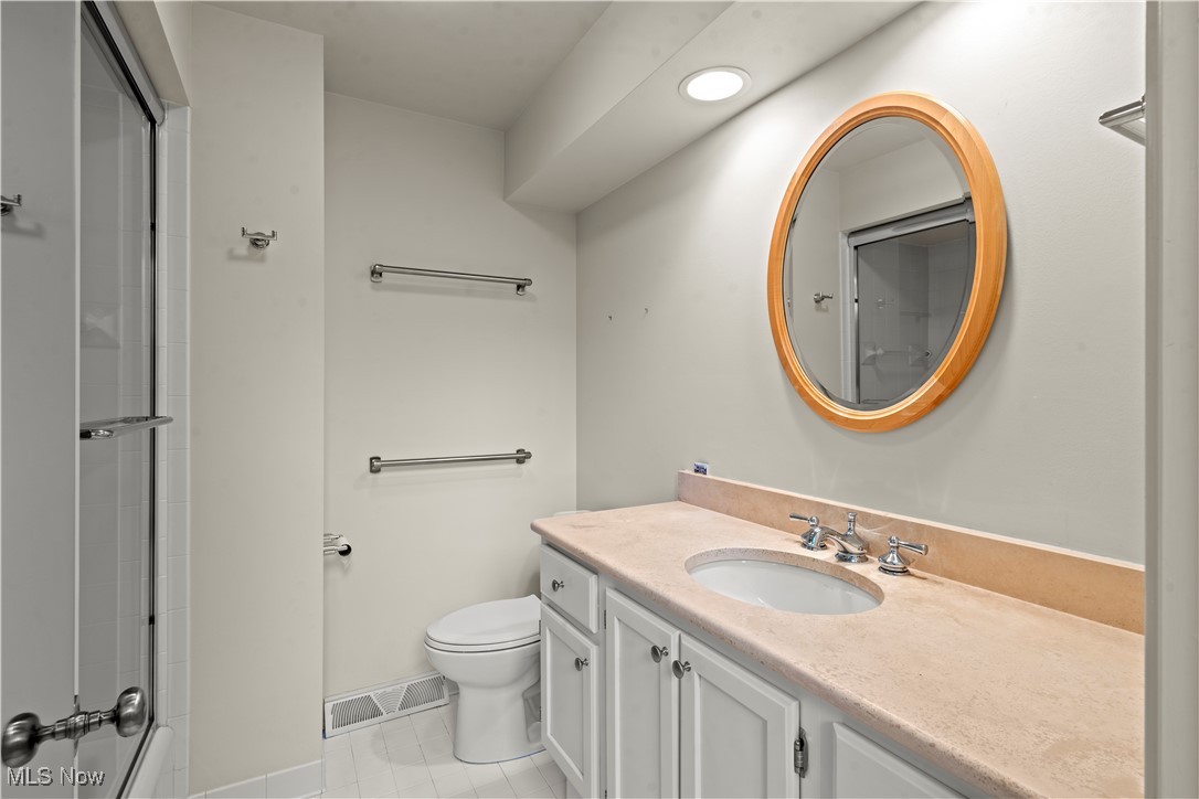 3885 Chestnut Court Orange OH 44022