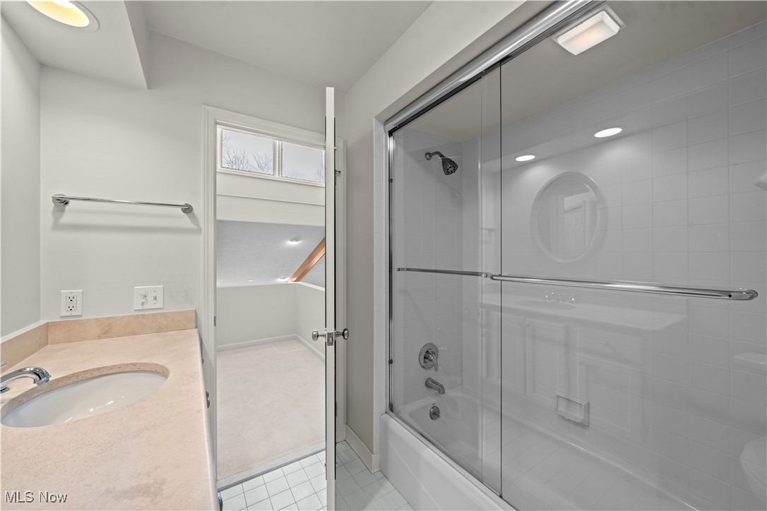 3885 Chestnut Court Orange OH 44022