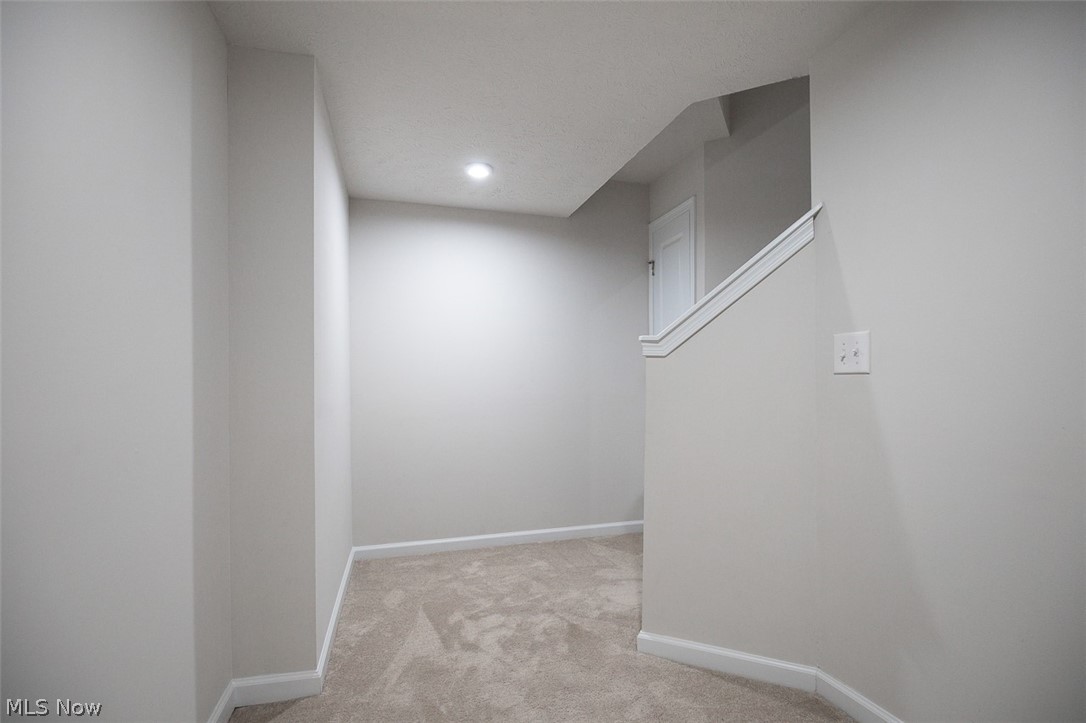 1169 Meadow Run Copley OH 44321