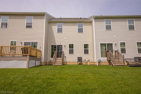 1169 Meadow Run Copley OH 44321