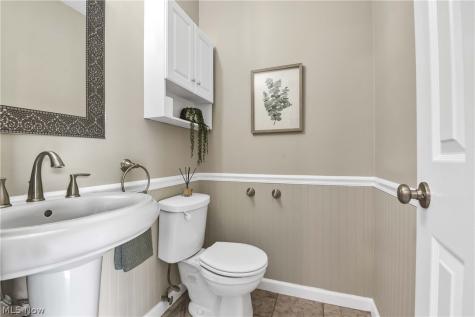 1420 Cedarwood Drive Westlake OH 44145