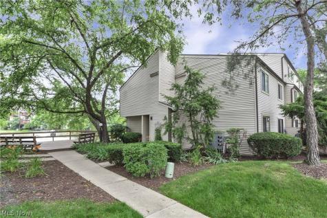 1420 Cedarwood Drive Westlake OH 44145