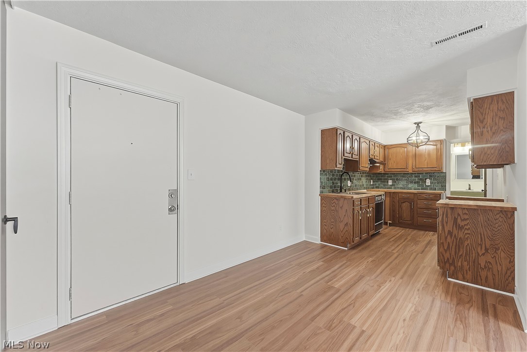25735 Lorain Road North Olmsted OH 44070