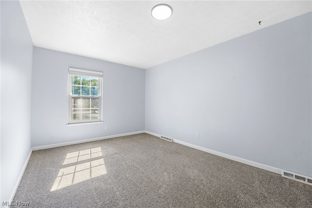 6586 Liberty Bell Drive Brook Park OH 44142