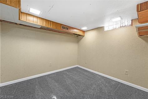 6586 Liberty Bell Drive Brook Park OH 44142