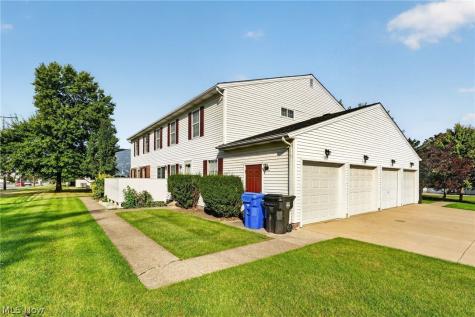 6586 Liberty Bell Drive Brook Park OH 44142