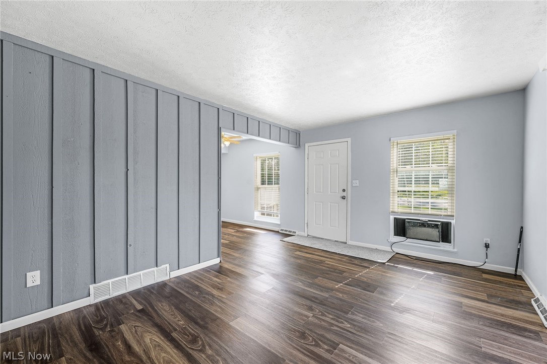 6586 Liberty Bell Drive Brook Park OH 44142
