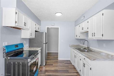 6586 Liberty Bell Drive Brook Park OH 44142