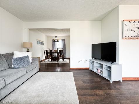 536 Austin Drive Barberton OH 44203