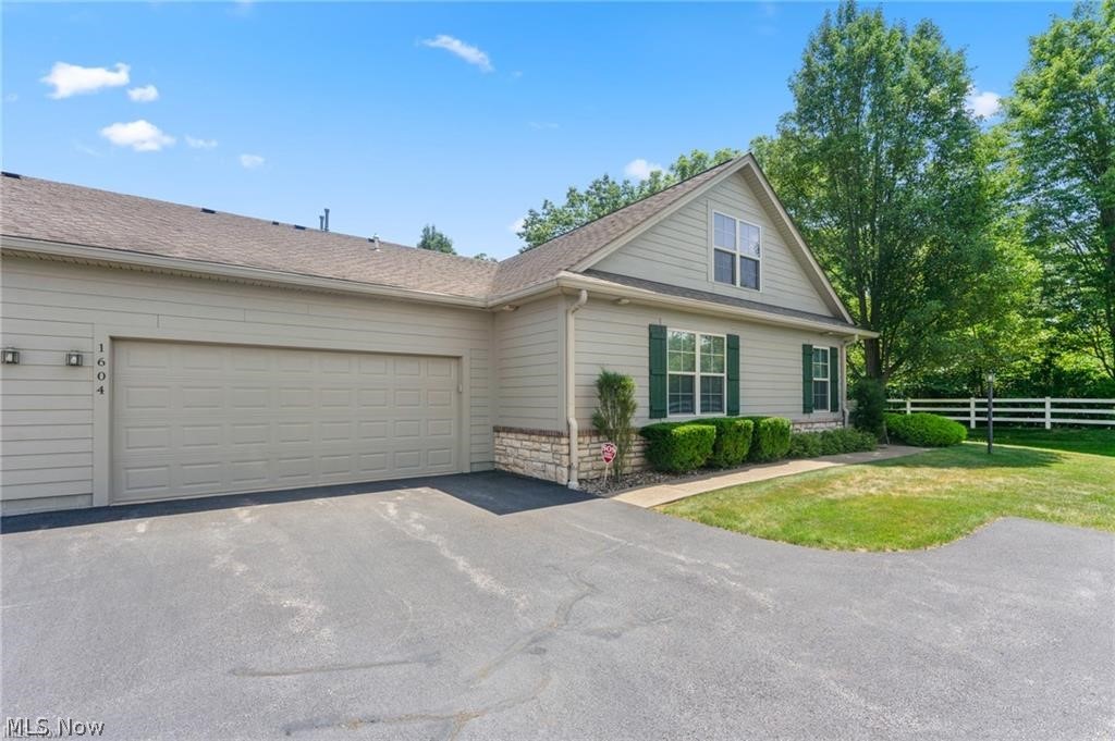 9264 Sharrott Road Poland OH 44514