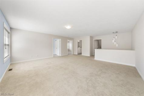 152 Larimar Drive Willowick OH 44095