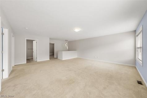 152 Larimar Drive Willowick OH 44095