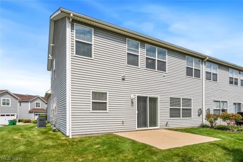 152 Larimar Drive Willowick OH 44095