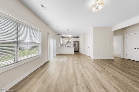 152 Larimar Drive Willowick OH 44095