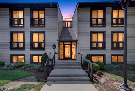 6320 Greenwood Northfield OH 44067