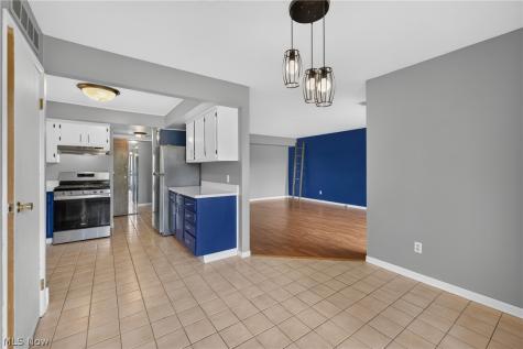6320 Greenwood Northfield OH 44067