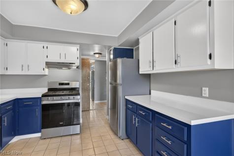 6320 Greenwood Northfield OH 44067