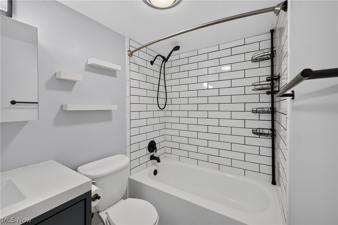 6320 Greenwood Northfield OH 44067