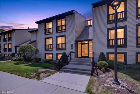 6320 Greenwood Northfield OH 44067