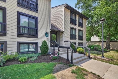 6320 Greenwood Northfield OH 44067