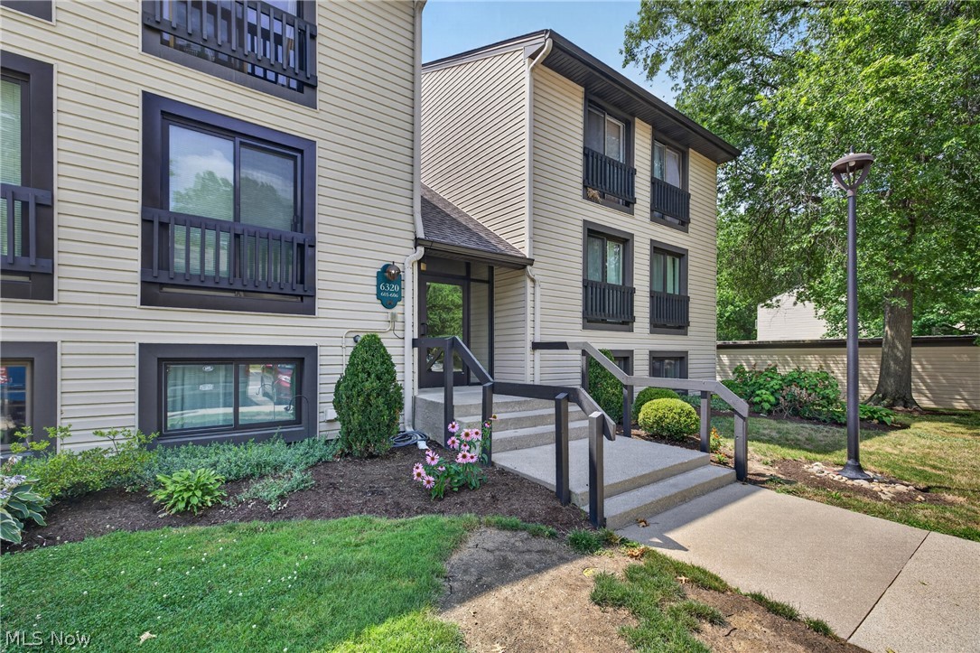 6320 Greenwood Northfield OH 44067