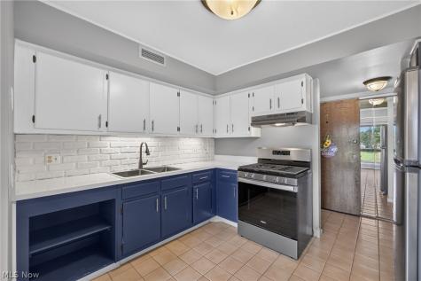 6320 Greenwood Northfield OH 44067
