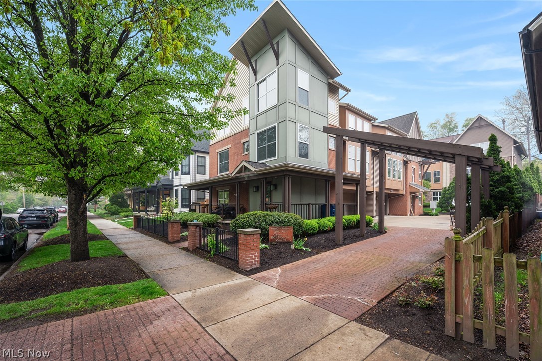 3897 Clinton Avenue Cleveland OH 44113