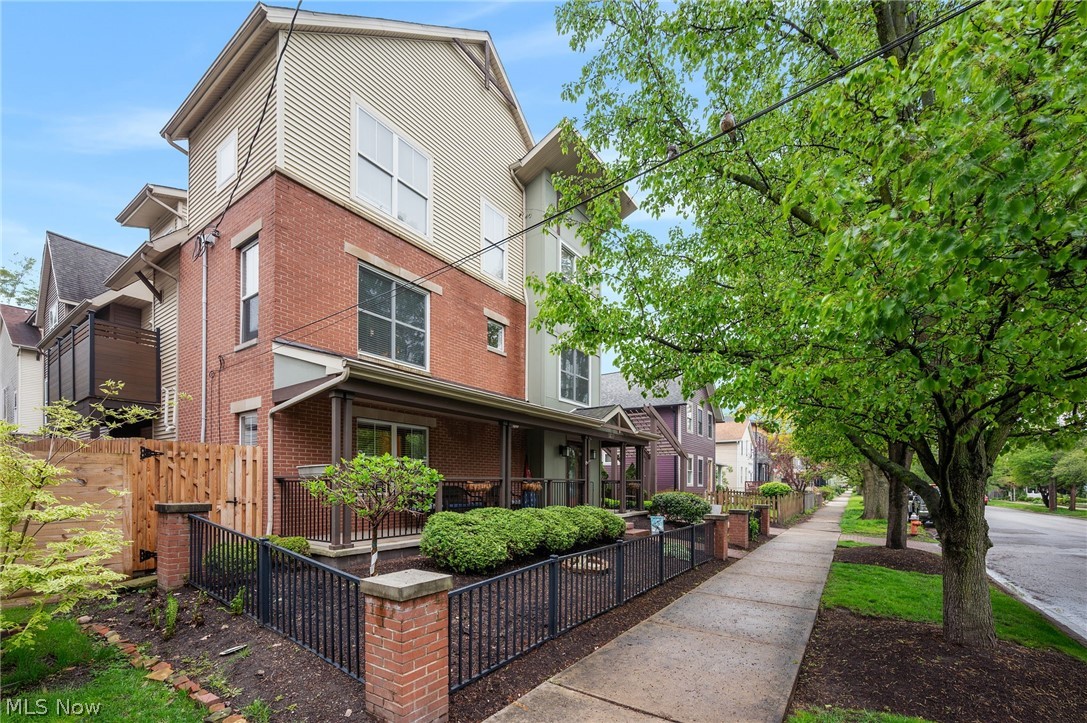 3897 Clinton Avenue Cleveland OH 44113