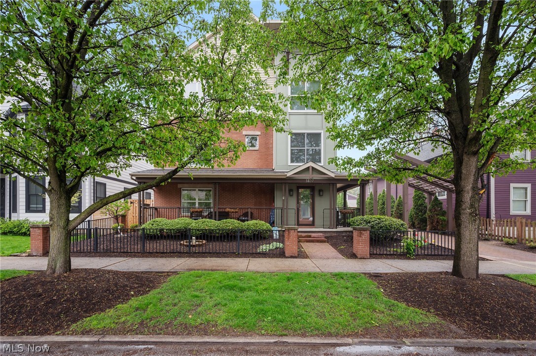 3897 Clinton Avenue Cleveland OH 44113