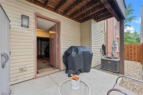 3897 Clinton Avenue Cleveland OH 44113