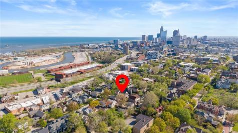3897 Clinton Avenue Cleveland OH 44113