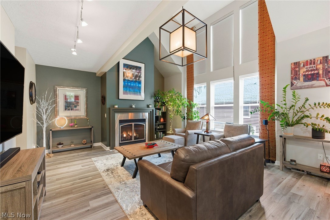 3897 Clinton Avenue Cleveland OH 44113
